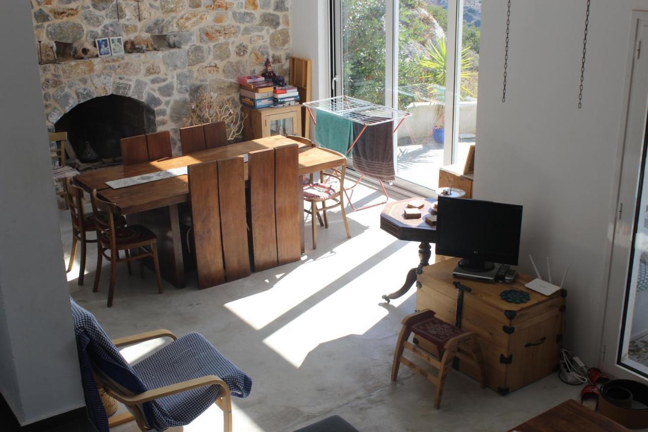 The Village House Kerames エクステリア 写真